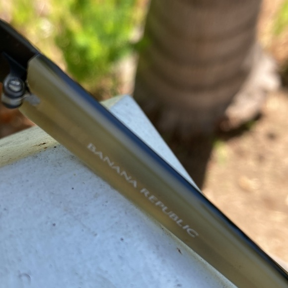 Banana Republic plastic sunglasses brown gradient lenses brown frame - Picture 3 of 10